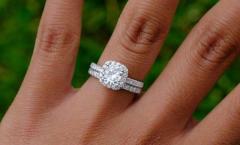 Buy Engagement Ring Online