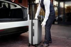 Your Ride Awaits: Choosing the Right Airport Pickup Service