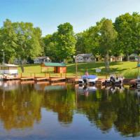 Lakeside Tranquility: Cabin Rentals on Lake Michigan in the Upper Peninsula