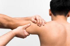 Revitalize Your Shoulders with Expert Massage!