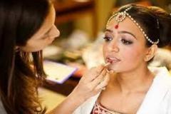 Become a Bridal Makeup Pro Online